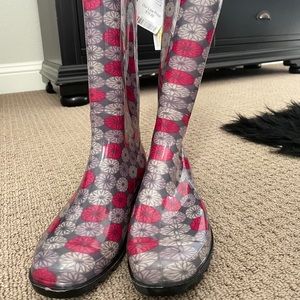 Rain boots